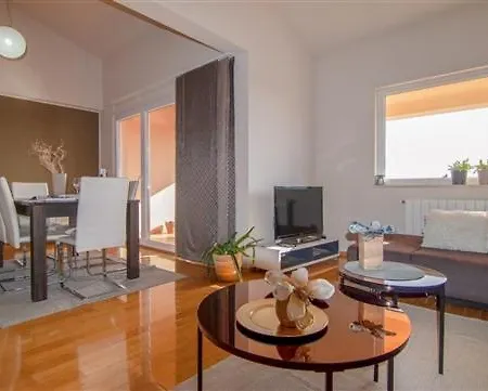 Affittacamere Apartment Patrizia Banjole